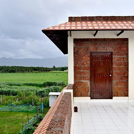 Lakshmi Illam Near Isha Yoga Adiyogi Apartment Alandurai Ngoại thất bức ảnh